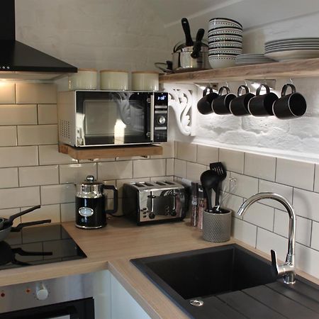 Beautiful Barn Conversion, 3 Bed, Hot Tub, Sauna, Gym, Enclosed Garden Ryde  Εξωτερικό φωτογραφία