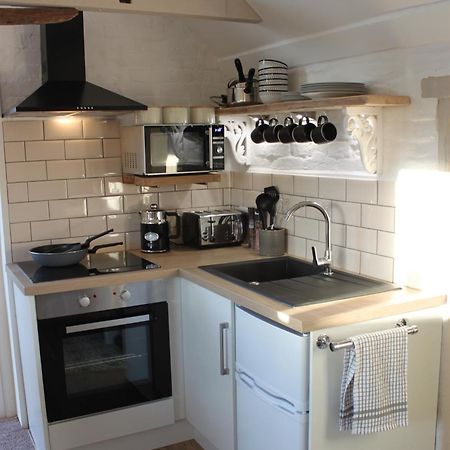 Beautiful Barn Conversion, 3 Bed, Hot Tub, Sauna, Gym, Enclosed Garden Ryde  Εξωτερικό φωτογραφία