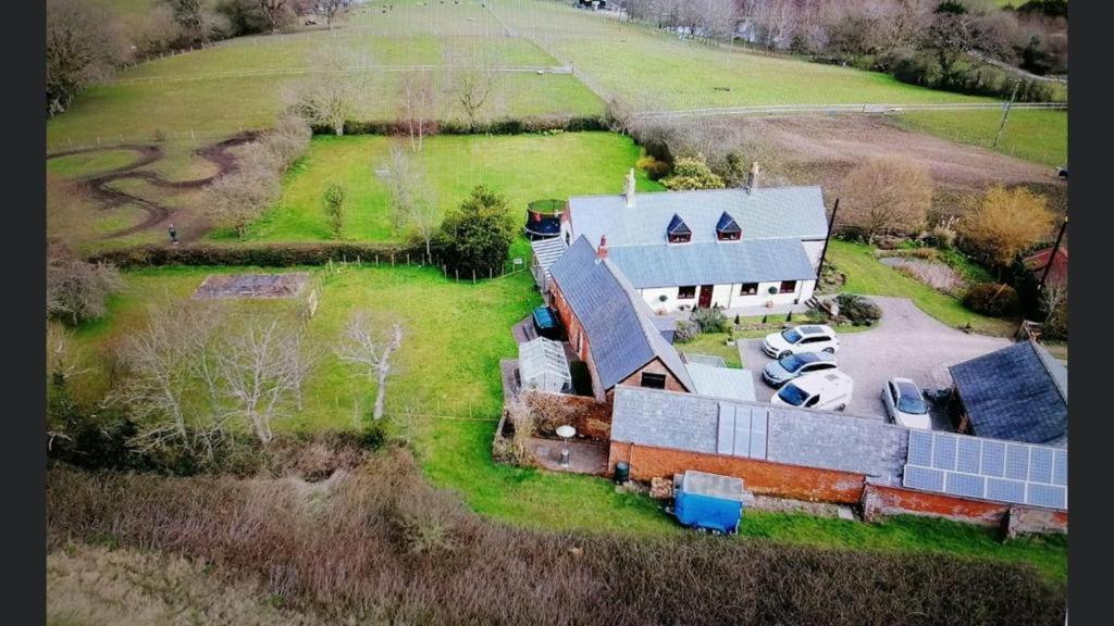 Beautiful Barn Conversion, 3 Bed, Hot Tub, Sauna, Gym, Enclosed Garden Ryde  Εξωτερικό φωτογραφία