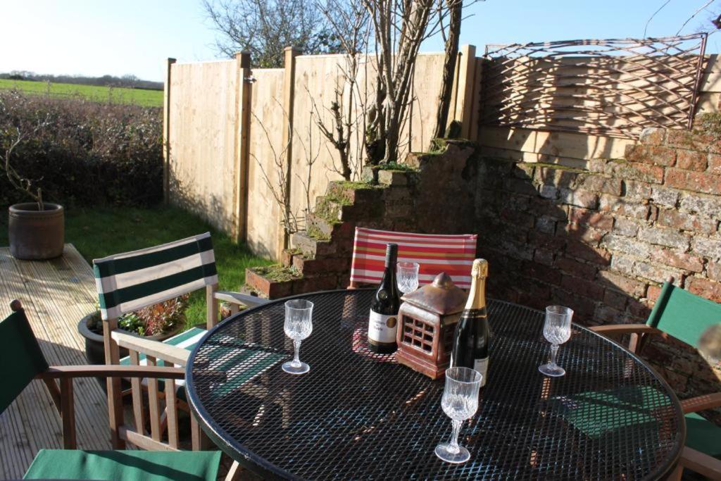 Beautiful Barn Conversion, 3 Bed, Hot Tub, Sauna, Gym, Enclosed Garden Ryde  Εξωτερικό φωτογραφία
